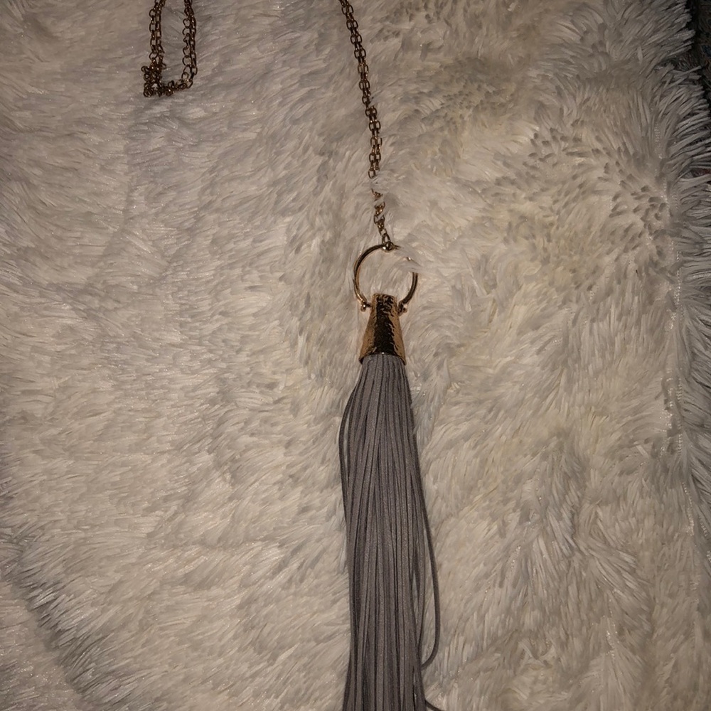 Log necklace
